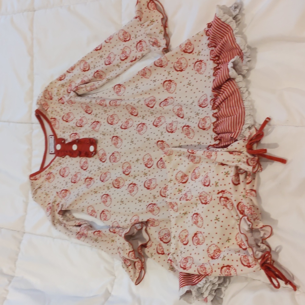 SweetHoney size 8 Santa night gown.